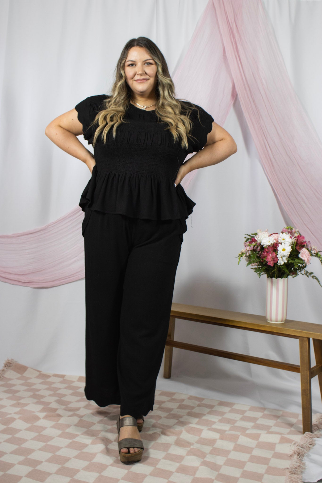 Simply Scallop Linen Top